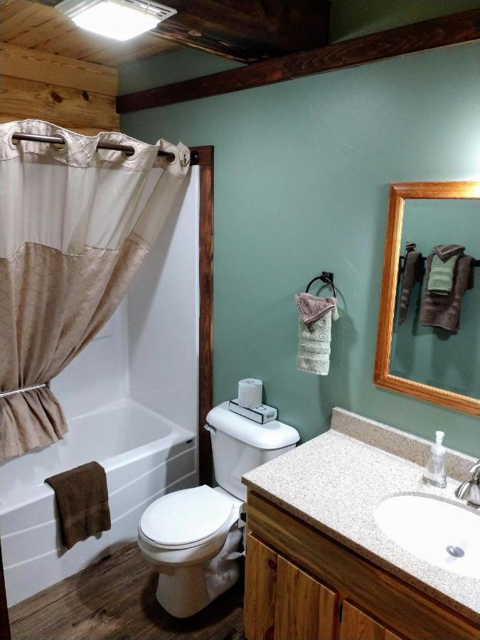 Freedom Ridge Cabins ヒル・シティ エクステリア 写真